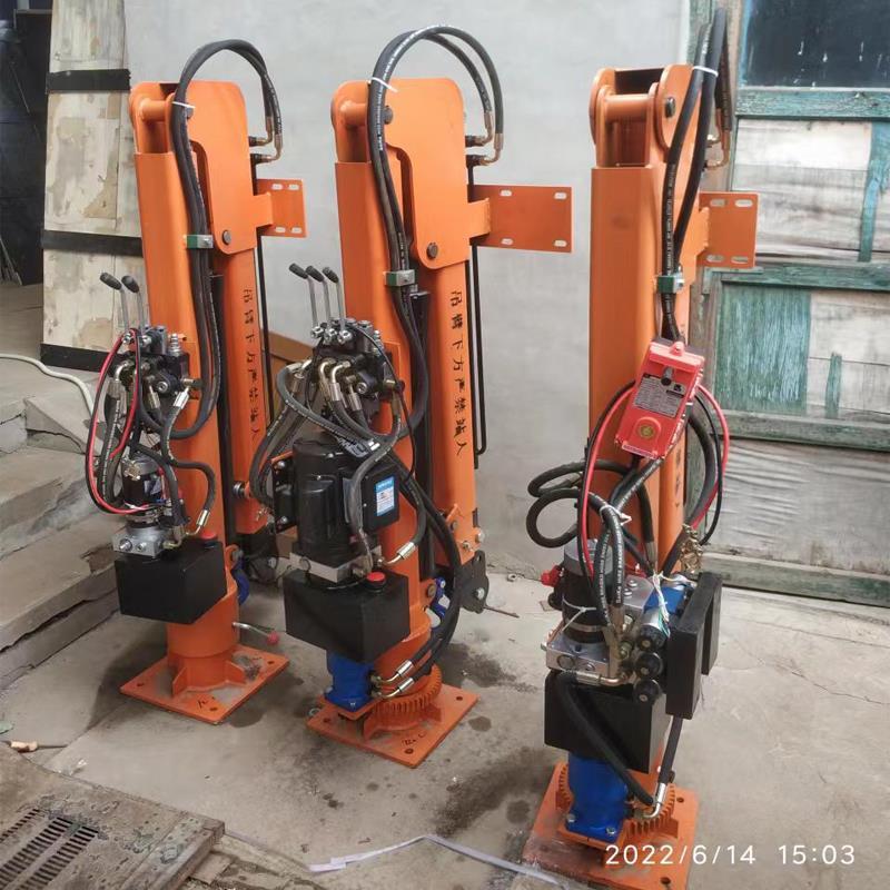 浑源县重汽蓝牌随车吊 3.2吨 国六动力强 液压驱动 农用自卸起重机